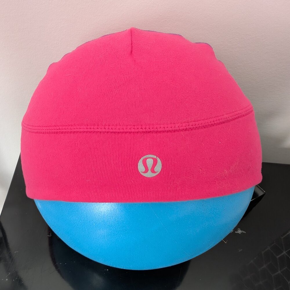 Lululemon Athletica Pink Nylon-Lycra Beanie with ponytail hole